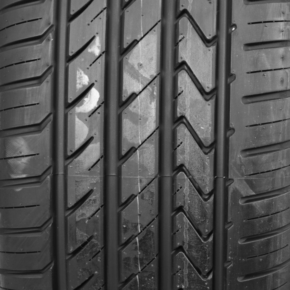 235/40R19 Tire C8380