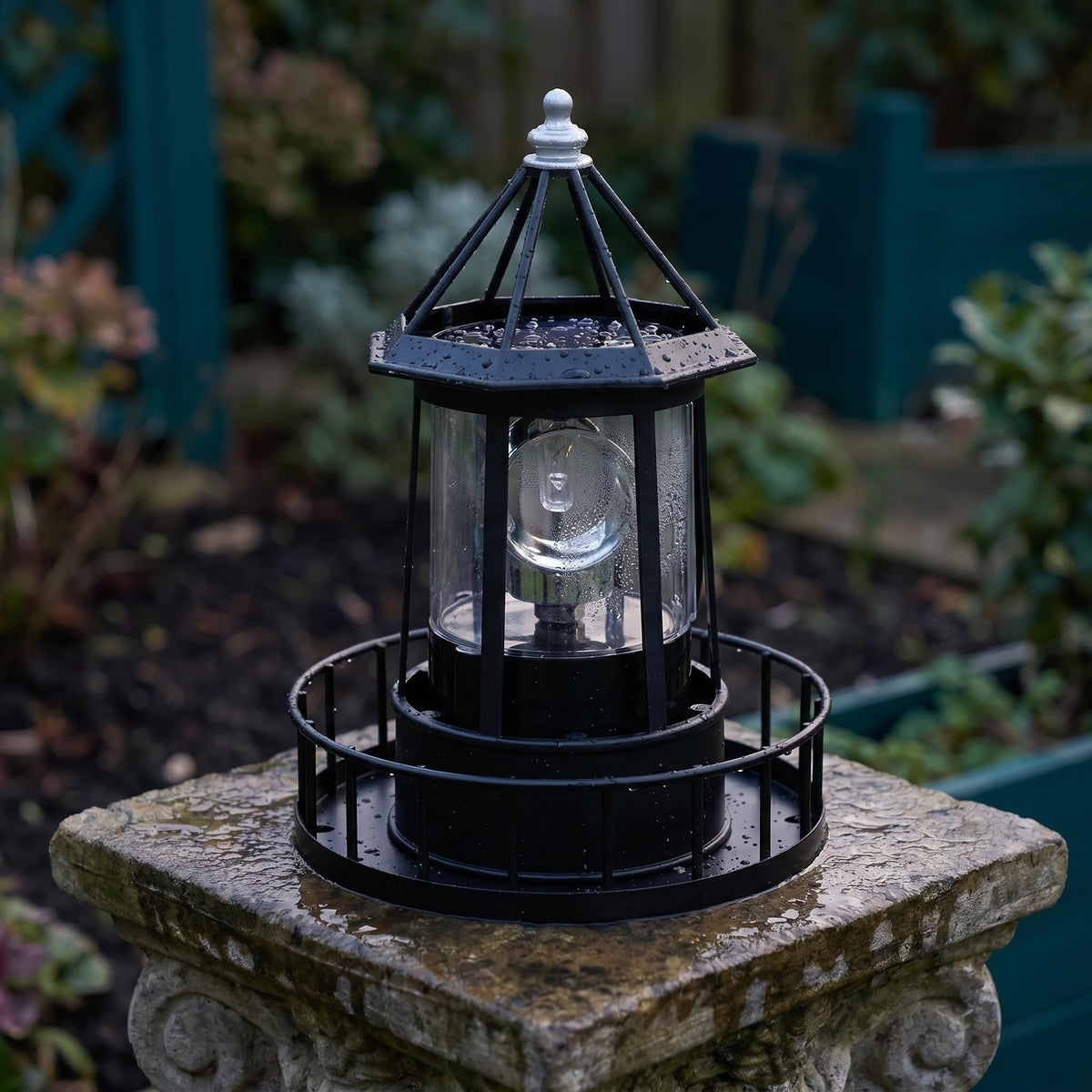 Solar Lighthouse Rotating LED Light IP65 Waterproof Outdoor Lamp L5701